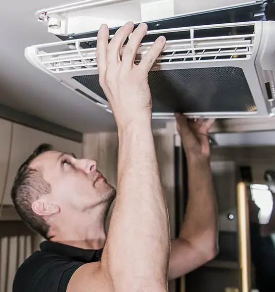  Professional Licensed And Insured Cleaners in Angleton, TX